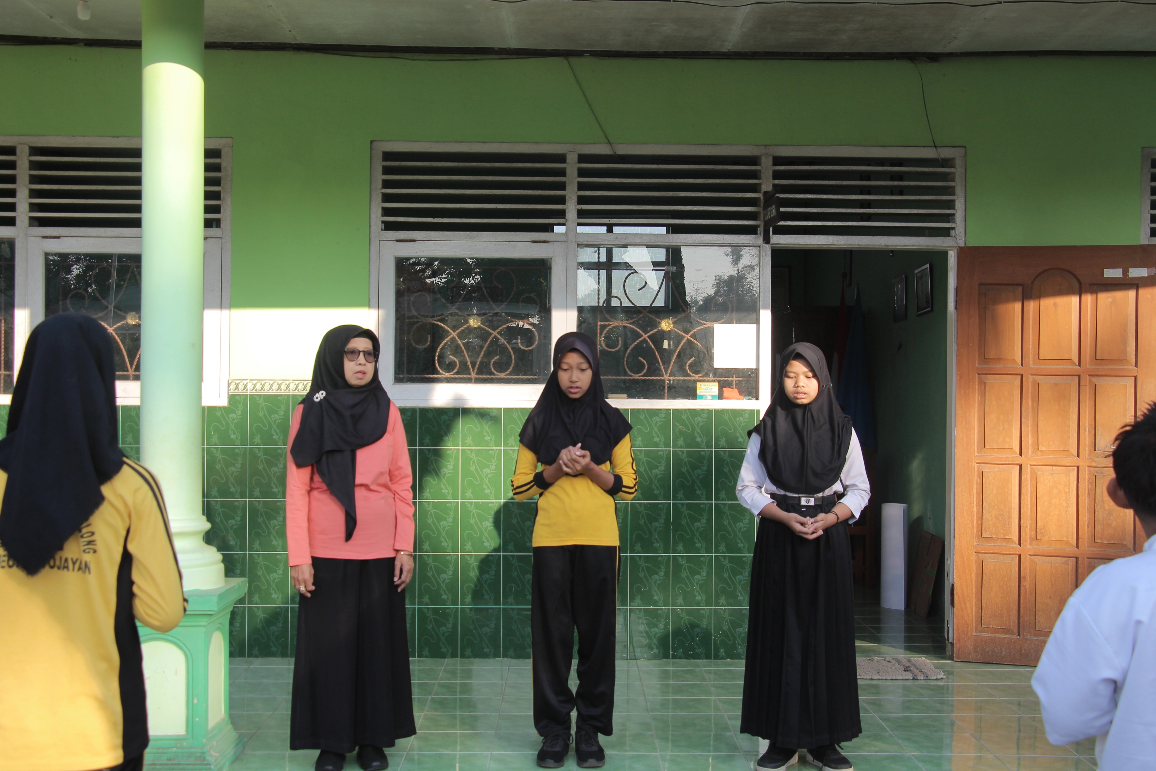 Foto Pembiasaan Pagi SDN 2 Jingglong
